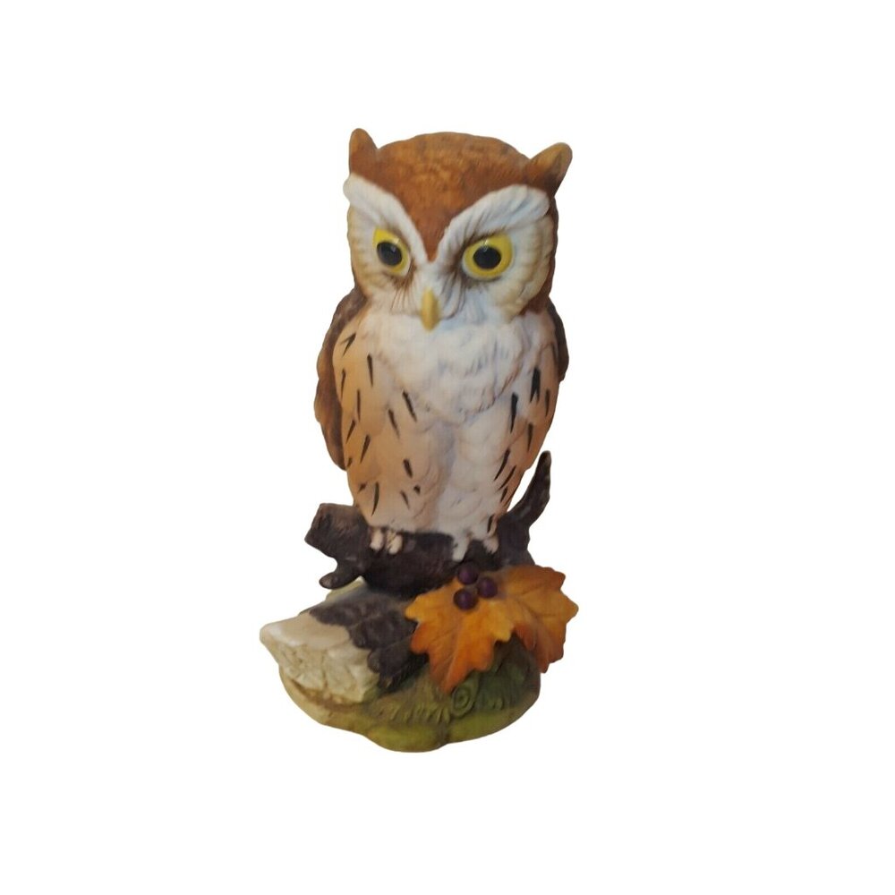 Great Horned Owl Porcelain Bird Art Sculpture by Andrea by Sadek #6315 5-1/2"‎